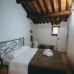 Casa - Il Gioiello - Con Jacuzzi E Sauna בית נופש