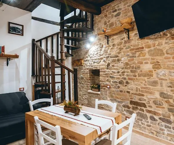 Casa vacanze Casa - Il Gioiello - Con Jacuzzi E Sauna Amandola